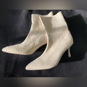 Textured Knit Cream Booties